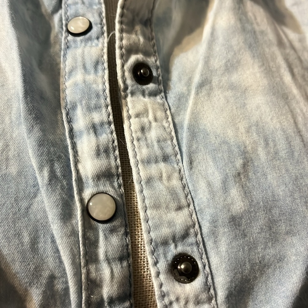 Shirt - Picture 4 of 5